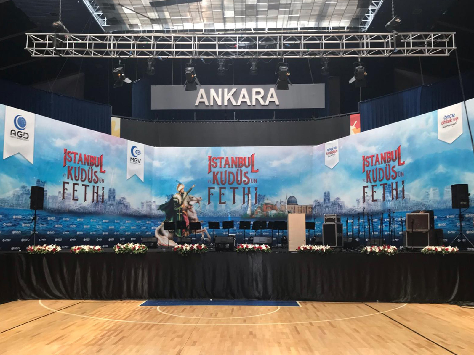 orgaizasyon-sahne-tasarimi